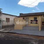 Casa residencial disponível para venda no bairro Planalto em Uberlândia MG