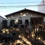 Casa residencial disponível para venda no bairro Saraiva em Uberlândia-MG