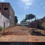 Terreno disponível para venda no bairro Umuarama em Uberlândia-MG