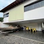 Casa residencial disponível para venda no bairro Vigilato Pereira em Uberlândia-MG