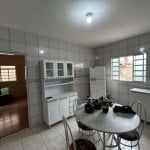 Casa disponível para venda no bairro Santa Mônica em Uberlândia MG