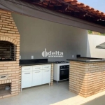 Casa residencial  disponível para venda no bairro Granada em Uberlândia-MG