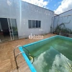 Casa residencial disponível para venda no bairro Santa Mônica em Uberlândia-MG