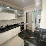 Apartamento disponível para locação e venda no bairro Santa Mônica em Uberlândia-MG