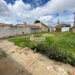 Casa disponível para locação no bairro Marta Helena em Uberlândia-MG