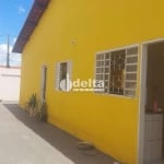 Casa residencial disponível para locação no bairro Cidade Jardim em Uberlândia-MG