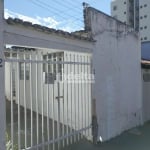 Casa disponível para locação no bairro Cazeca em Uberlândia-MG