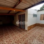 Casa disponível para locação no bairro Alto Umuarama em Uberlândia-MG