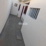 Casa residencial disponível para locação no bairro Custódio Pereira em Uberlândia-MG