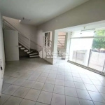 Casa comercial disponível para locação e venda no bairro Tabajaras em Uberlândia-MG.