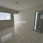 Casa residencial disponível para Locação no bairro Santa Mônica em Uberlândia-MG.