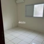 Apartamento disponível para venda no bairro Segismundo Pereira em Uberlândia-MG