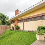 Casa para venda  no Bairro São Sebastião em Porto Alegre