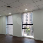 Sala comercial à venda na Rua Alexandre Dumas, 2220, Chácara Santo Antônio, São Paulo