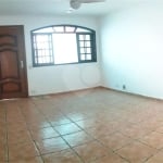 Casa com 3 quartos à venda na Rua Robert Barany, 18, Conjunto Residencial Vista Verde, São Paulo