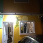 Casa com 2 quartos à venda na Rua Areado, 143, Jardim Robru, São Paulo