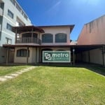 Belíssima casa em terreno de 560m² em Costazul - Rio das Ostras - RJ  Casa principal - 01 Sala ampla com 02 ambientes - 01 Sala de jantar - 04 dormitó