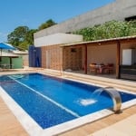 LINDA CASA COM ACESSO AO RIO MOBILIADA