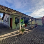 Casa Espaçosa à Venda em Casimiro de Abreu-RJ - Bairro Leda - Barra de São João: 4 quartos, 1 sala, 2 banheiros, 175m².