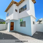 Casa à venda em Casimiro de Abreu-RJ, bairro Peixe Dourado II. 2 quartos, 1 sala, 2 banheiros, 1 vaga, 80m².