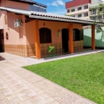 Casa à venda no Centro de Casimiro de Abreu-RJ: 5 quartos, 2 suítes, 2 salas, 3 banheiros, 154,91m² de área