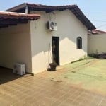 Casa à Venda com 4 quartos sendo 1 suíte, de 205,54 m² no Jardim América