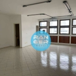 Sala para alugar, 50 m² 2 banheiros e 1 vaga por R$ 3.100/mês - Vila Matias - Santos/SP