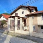 Casa para Venda em Florianópolis, Itacorubi, 4 dormitórios, 1 suíte, 5 banheiros, 3 vagas