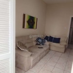 Excelente apartamento na divisa com vista para o mar, sacada, residencial com elevador, portaria e garagem pra motos, confira.