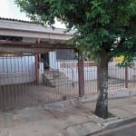 Casa com 3 quartos à venda na Avenida Cônego Jeronymo Cesar, 92, Centro, Araraquara