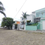 Casa com 4 quartos para alugar na Dr.  Agripa de Castro Faria, 102, Coqueiros, Florianópolis