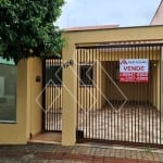 Encantadora casa geminada à venda, de 3 Quartos (1 suíte) num acolhedor e tranquilo bairro!