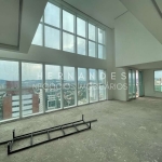 Cobertura triplex alto luxo em Alphaville disponivel para venda em uma das principais alamedas de Alphaville