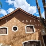 Casa em Condomínio à Venda em Santana de Parnaíba - 4 Quartos, 1 Suíte, 3 Salas, 3 Banheiros, 2 Vagas de Garagem e 750m² de Área.