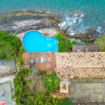 Casa de Luxo à Venda em Ilhabela-SP, Bairro Pereque: 5 quartos, 5 suítes, 2 salas, 8 banheiros, 6 vagas de garagem, 350 m² de área - Vista para o Mar!