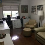 APARTAMENTO 210m2 À VENDA COM EXCELENTES CONDIÇÕES EM ÁREA NOBRE.