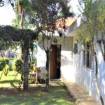 ALTO DE PINHEIROS - CASA TÉRREA - 4 SUÍTES - 4 VAGAS - 400 M²