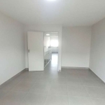 Casa com 57m2, 1 dorm., sem vaga, recém reformada!