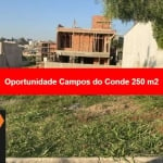 Ótimo terreno á venda no condomínio Campos do Conde com 250 m2 de área sendo 10x25, há 4km da Rodovia Castelo Branco e perto de comércio em geral.