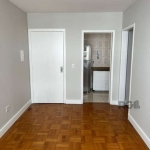 Apartamento 2 dormitórios, churrasqueira e vaga, com 69 m² privativos, Azenha - Porto Alegre - RS    &lt;BR&gt;&lt;BR&gt;  Excelente apartamento, inteiramente reformado, conta com dois dormitórios,  2