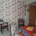 Apartamento de 02 quartos no Partenon