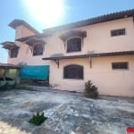 CASA DUPLEX: Jardim das Oliveiras,  5 quartos, 17,60m x 33m = 580,80m², móveis projetados, 5 vagas de garagem, piscina, deck