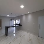 Casa 130m2, 3 Dormitórios, 1 Suíte, Cozinha Americana, 3 Banheiros, Área Gourmet com Churrasqueira, 2 Vagas Cobertas, Acabamento em Porcelanato