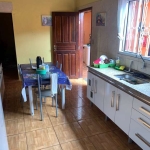 Casa 67m2, 3 Dormitórios, 1 Banheiro, Sala, Cozinha, 1 Vaga de Garagem Coberta, Ótima Localização, Com Escritura