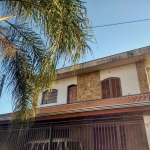 Casa Sobrado 284,50m2, 3 Dormitórios, 1 Suíte, Salão Amplo de 110m2, Despensa, Moveis Planejados na Cozinha, Quintal Amplo, 5 Vagas de Garagem