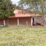 Sítio com 16 Alqueires  bom de água , ? cede com 3 Quartos toda avarandada  falta acabamento fino....   casa de caseiro cocheira embarcador Bret,  ótimas benfeitorias... Sítio com terra fértil mista..