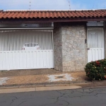 Casa à venda em Americana-SP, Jardim Ipiranga: 3 quartos, 1 suíte, 2 salas, 2 banheiros, 4 vagas, 208m². Agende sua visita!