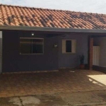 Casa para venda possui 87 metros quadrados com 2 quartos