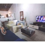 Excelente casa com ponto comercial em Eduardo Gomes com 3/4, sala ampla, quintal.