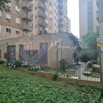 Oportunidade Imperdível!  Apartamento desocupado, pronto para morar, com 3 dormitórios, incluindo 1 suíte, em andar alto. Desfrute de um living amplo